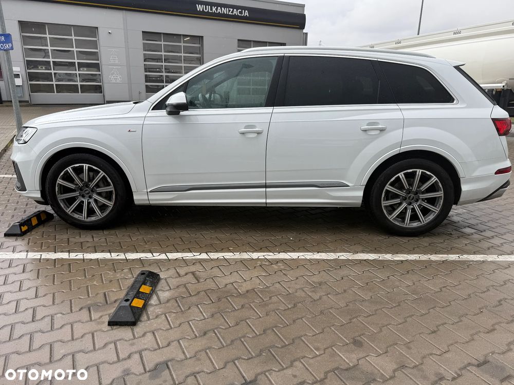 Audi Q7 - 8
