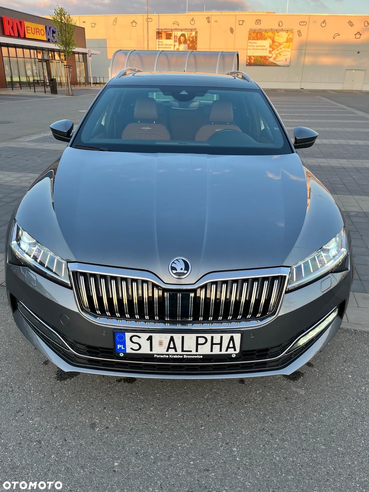 Skoda Superb 2.0 TDI SCR 4x4 L&K DSG - 1