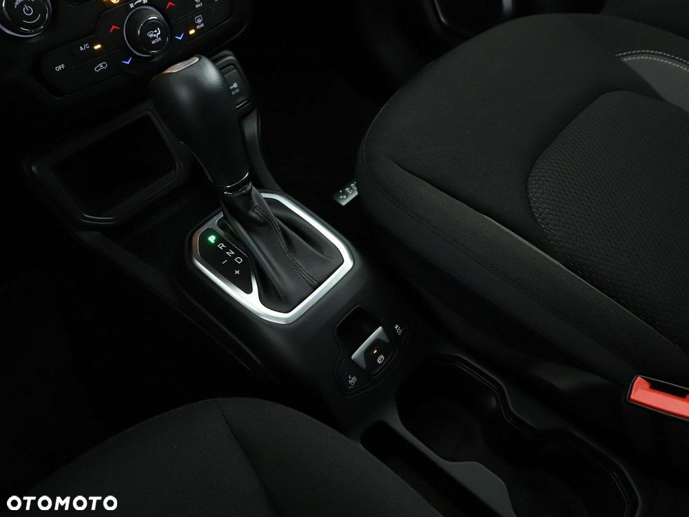 Jeep Renegade - 29