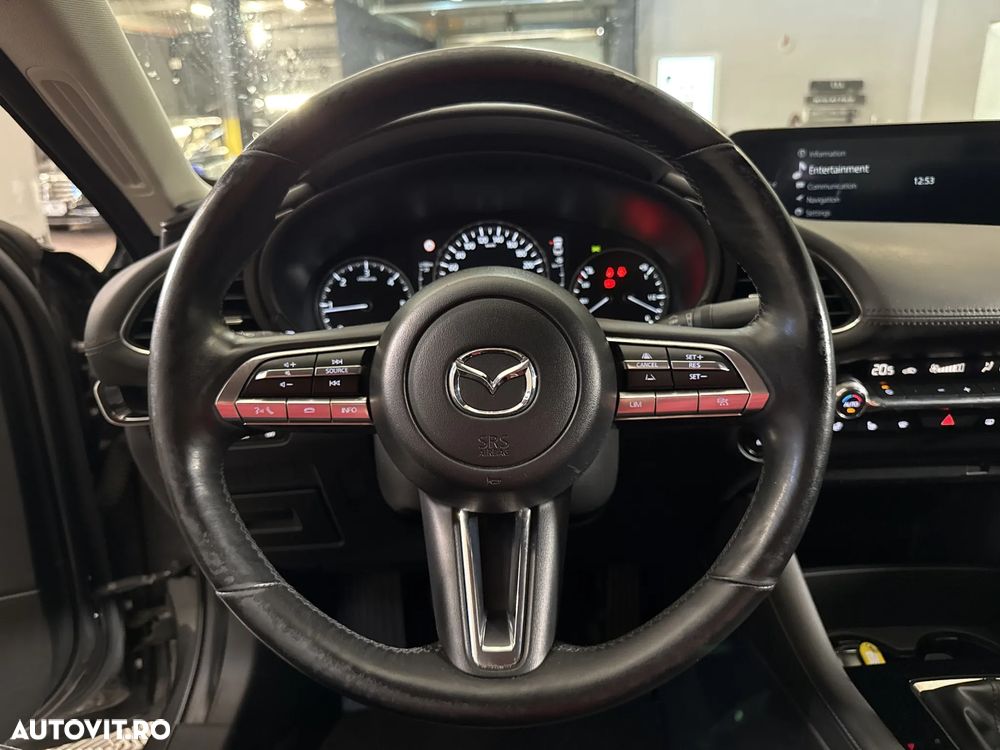 Mazda 3 - 17