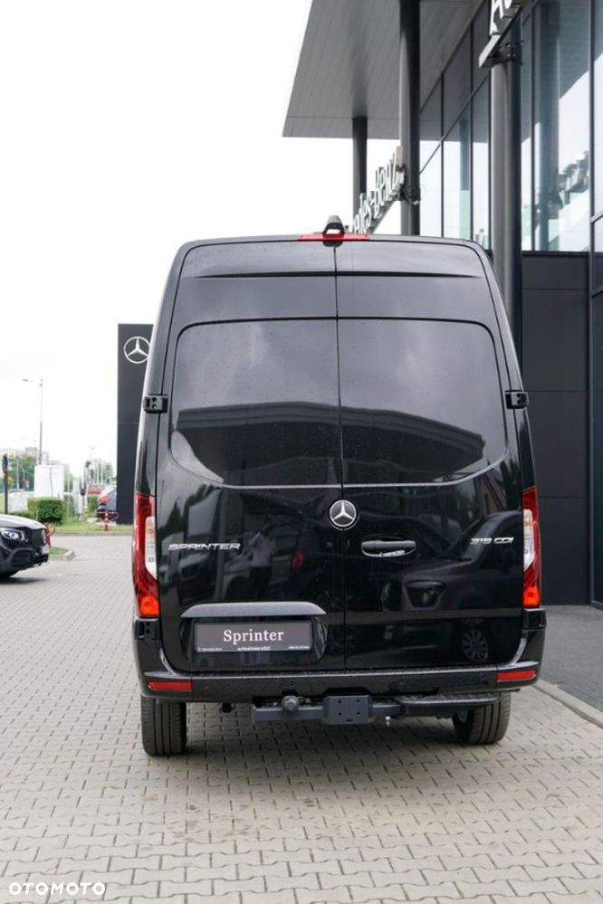 Mercedes-Benz Sprinter - 6