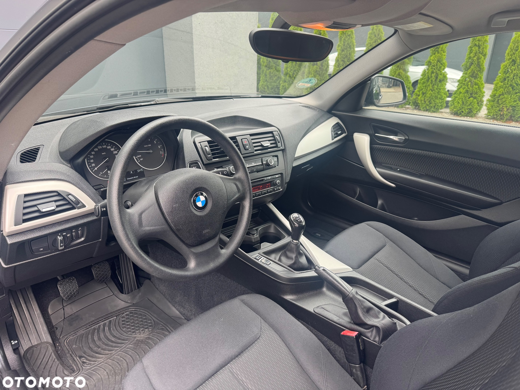 BMW Seria 1 114i - 9