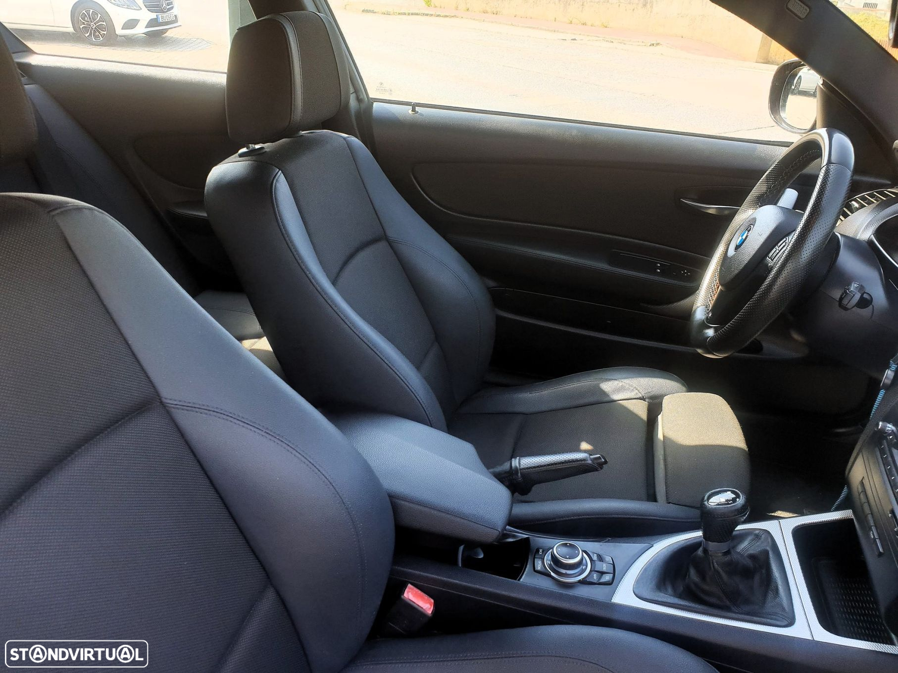 BMW 118 d Pack M - 27