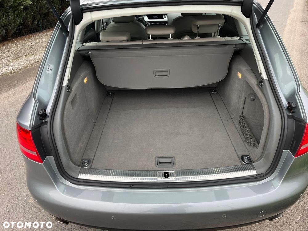 Audi A4 Avant 3.0 TDI DPF quattro S tronic S line Sportpaket - 28