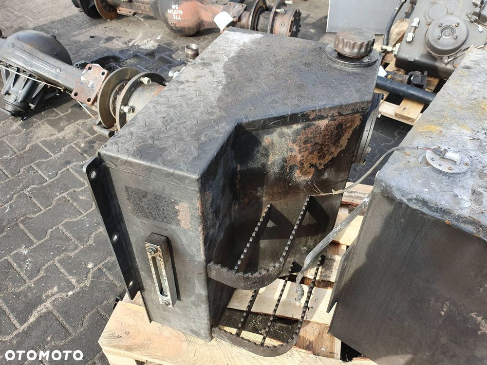 ZBIORNICZEK PŁYNU GUNSTING 916 2019 - 2