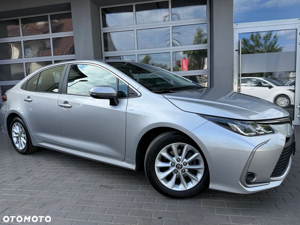Toyota Corolla 1.8 Hybrid Comfort - 17