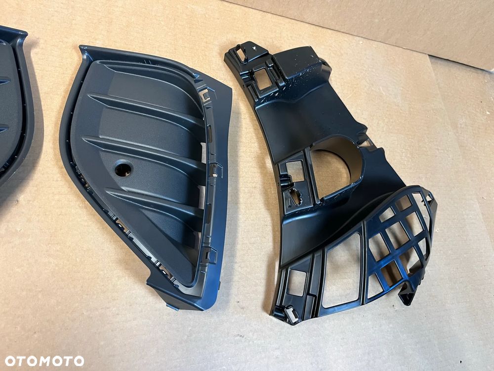 KRATKI W ZDERZAK VW ID.4 ZAŚLEPKA ZDERZAKA ŚLIZG MOCOWANIE VW ID4 11A - 3