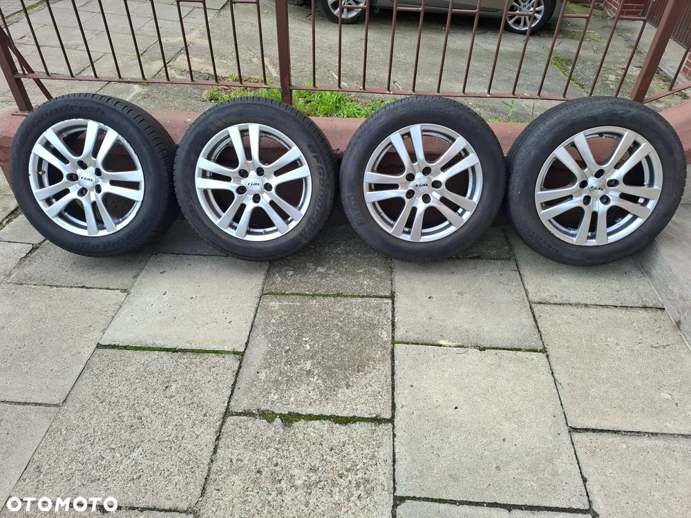 Toyota Auris 1.33 VVT-i Terra - 28