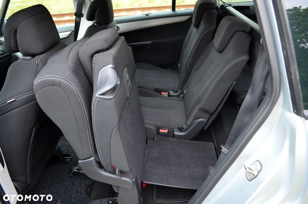Citroën C4 Grand Picasso - 26