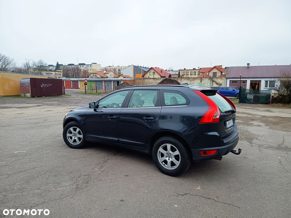 Volvo XC 60 2.4D AWD Momentum - 5
