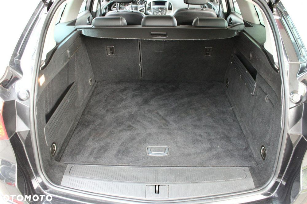 Opel Astra 1.4 Turbo Cosmo - 32