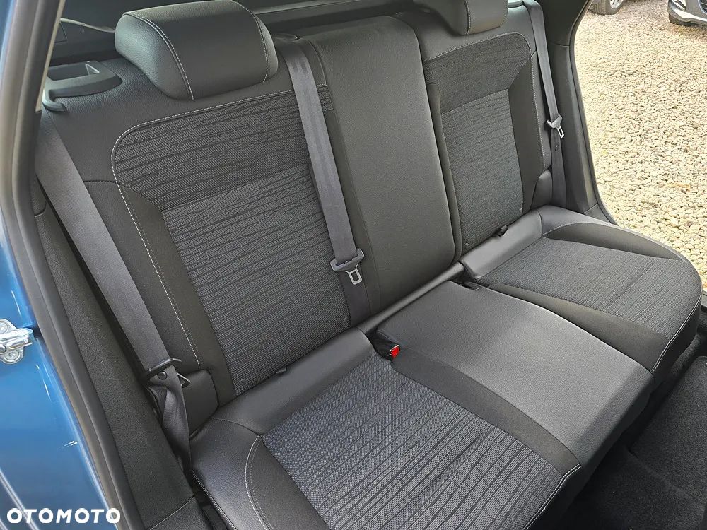 Opel Astra 1.4 Turbo Cosmo - 25