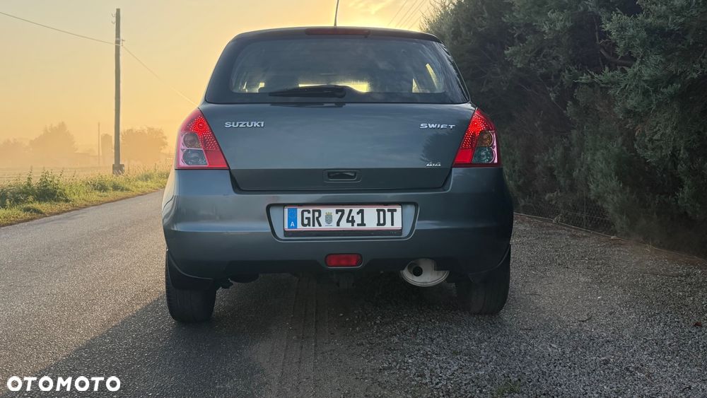 Suzuki Swift - 6