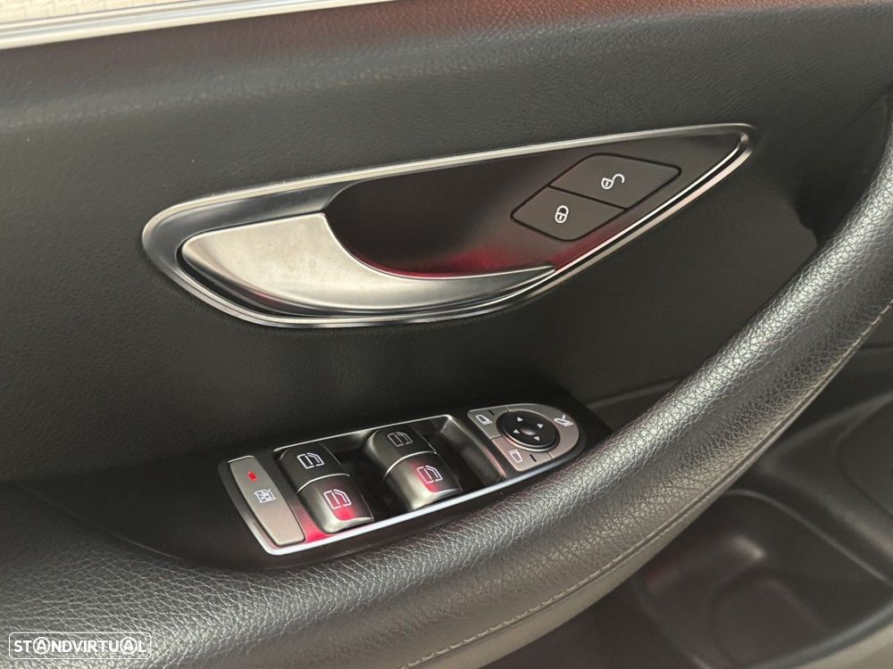 Mercedes-Benz E 220 d 4-Matic All Terrain Avantgarde + - 23