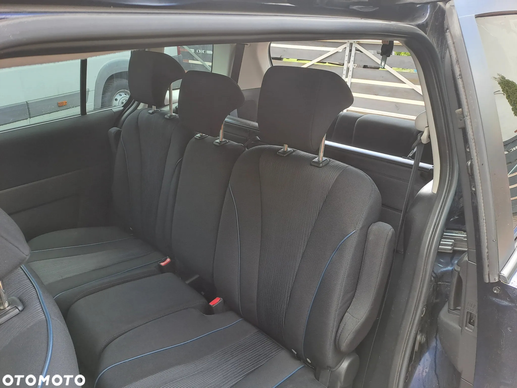 Mazda 5 - 13