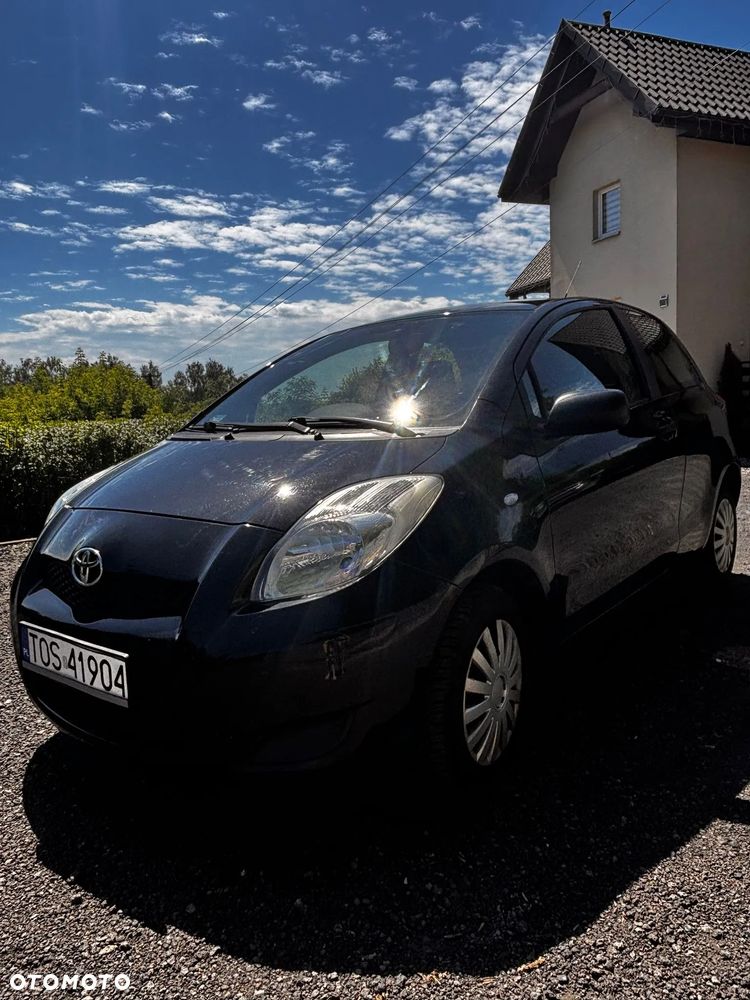 Toyota Yaris 1.0 Luna A/C - 2