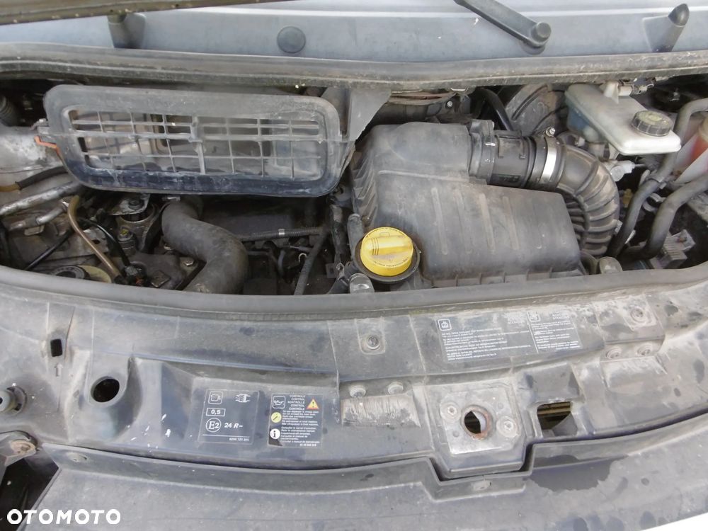 SILNIK TRAFIC VIVARO 2.5 DCI - 2