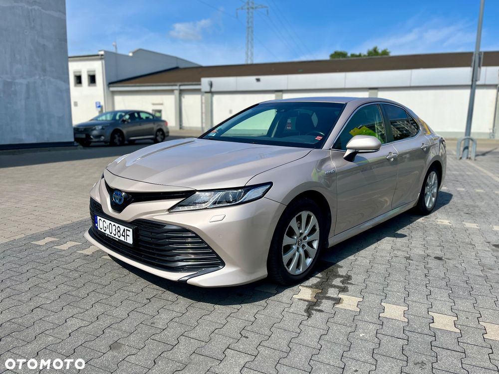 Toyota Camry 2.5 Hybrid Comfort CVT - 2