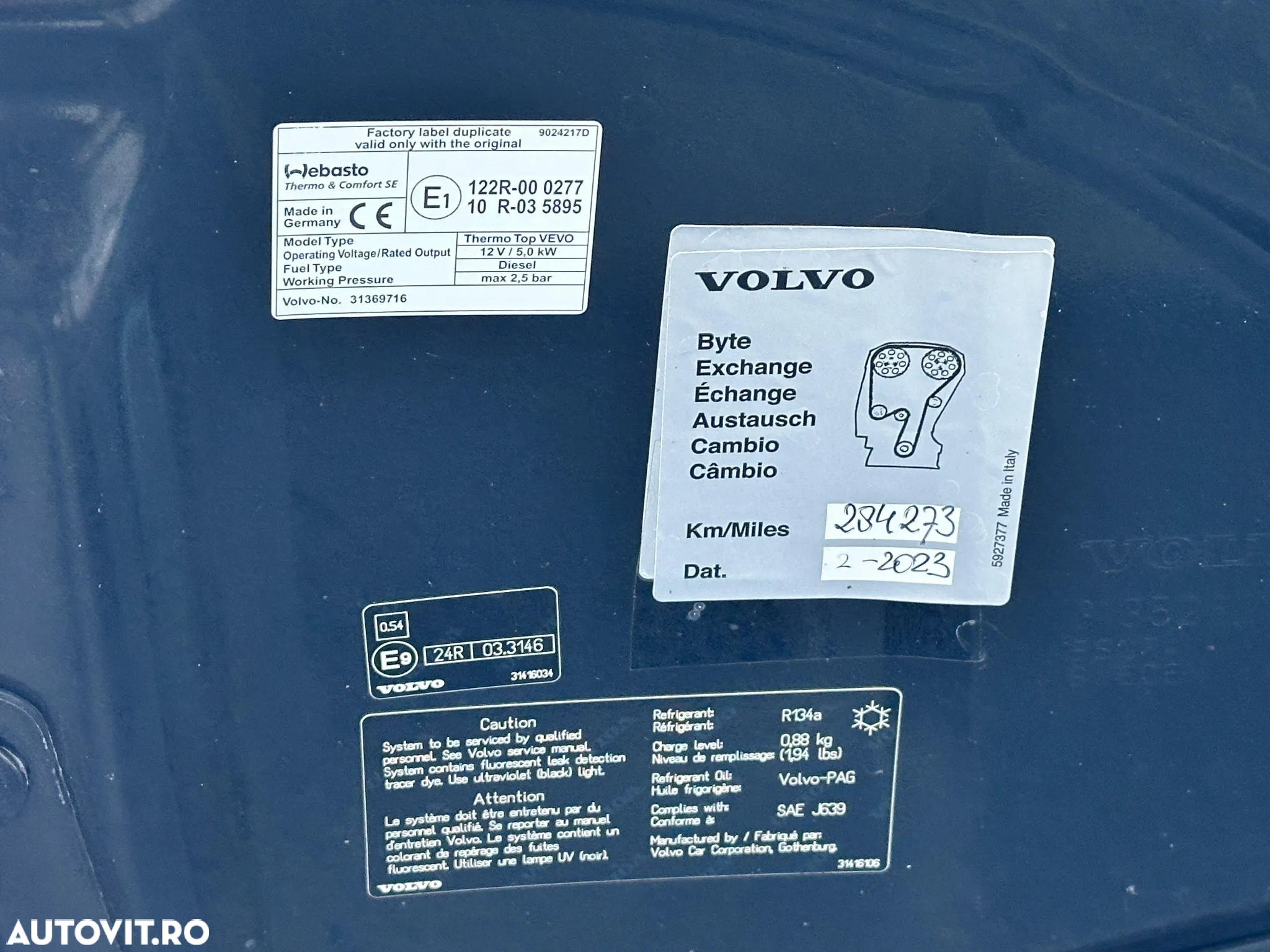 Volvo V60 D6 Plug-In-Hybrid AWD Geartronic Summum - 28