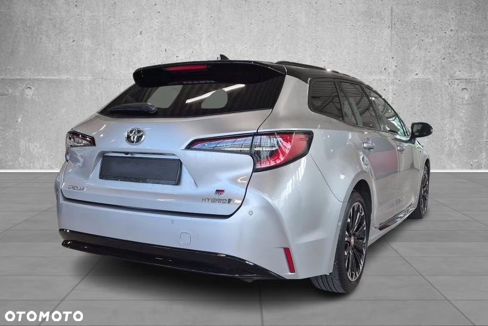 Toyota Corolla 1.8 Hybrid Club - 18
