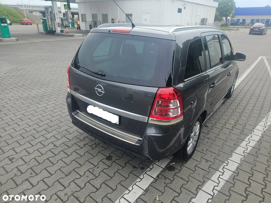 Opel Zafira 1.8 Cosmo - 5