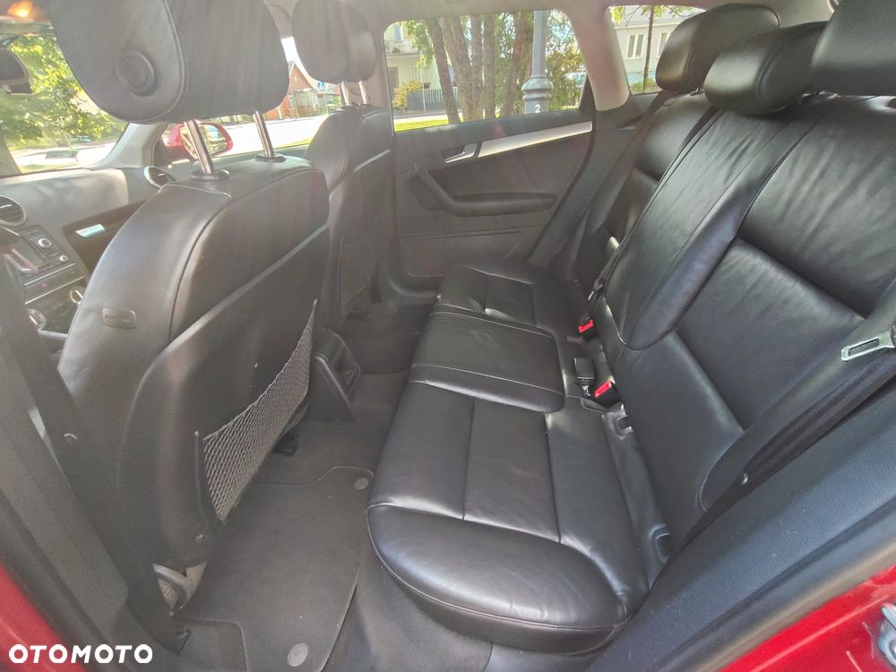 Audi A3 Sportback 1.6 TDI DPF S tronic Ambiente - 22