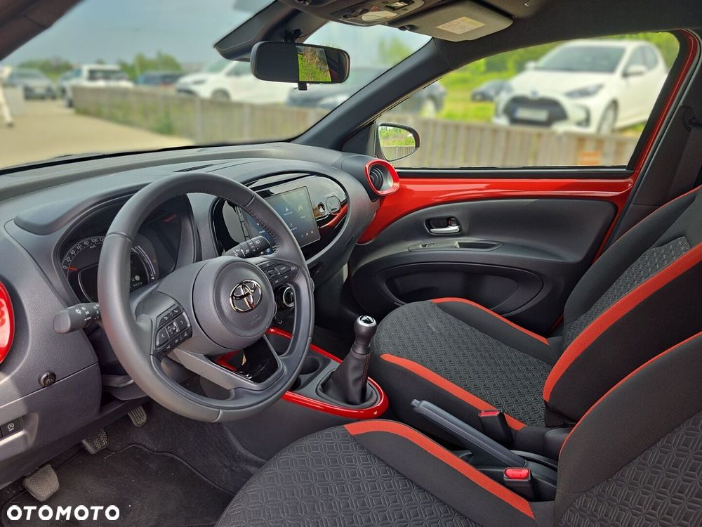 Toyota Aygo X 1.0 VVT-i Style - 10