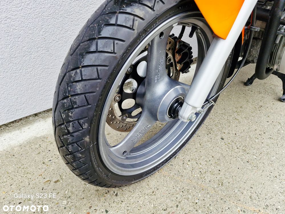 Suzuki GS - 12