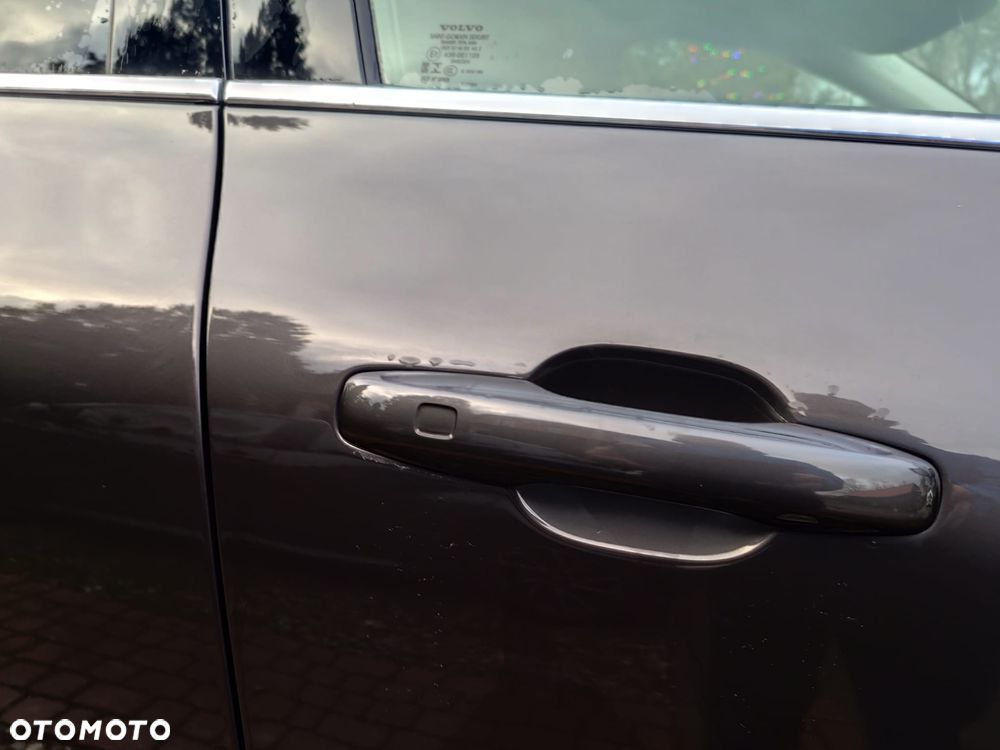 Volvo XC 60 D5 AWD Momentum - 38