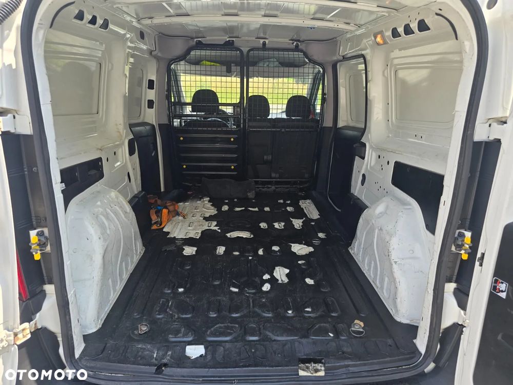 Fiat Doblo - 12
