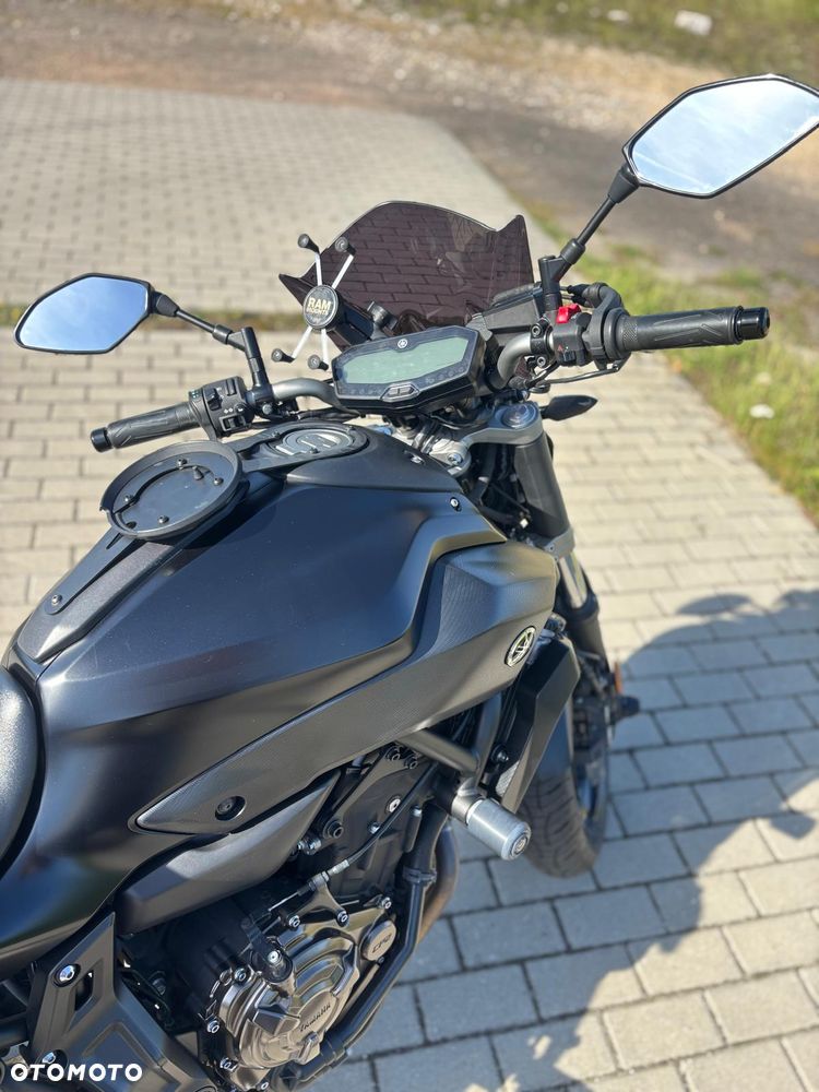 Yamaha MT - 15