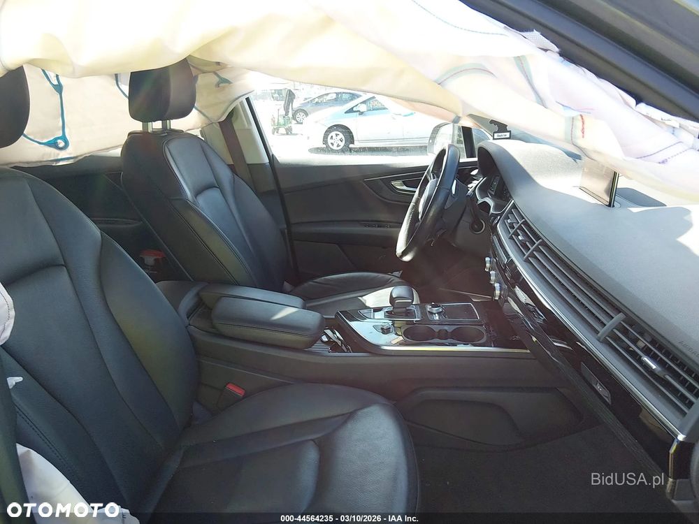 Audi Q7 - 11