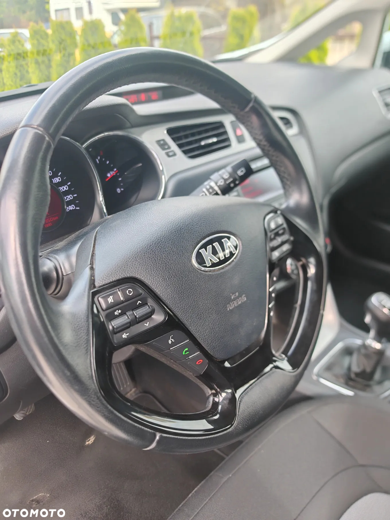 Kia Ceed 1.6 GDI SW Dream-Team Edition - 9