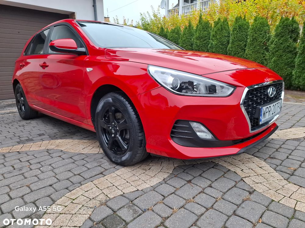 Hyundai i30 1.4 Premiere Comfort - 9