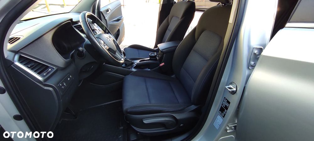 Hyundai Tucson 1.7 CRDI BlueDrive Style 2WD - 9