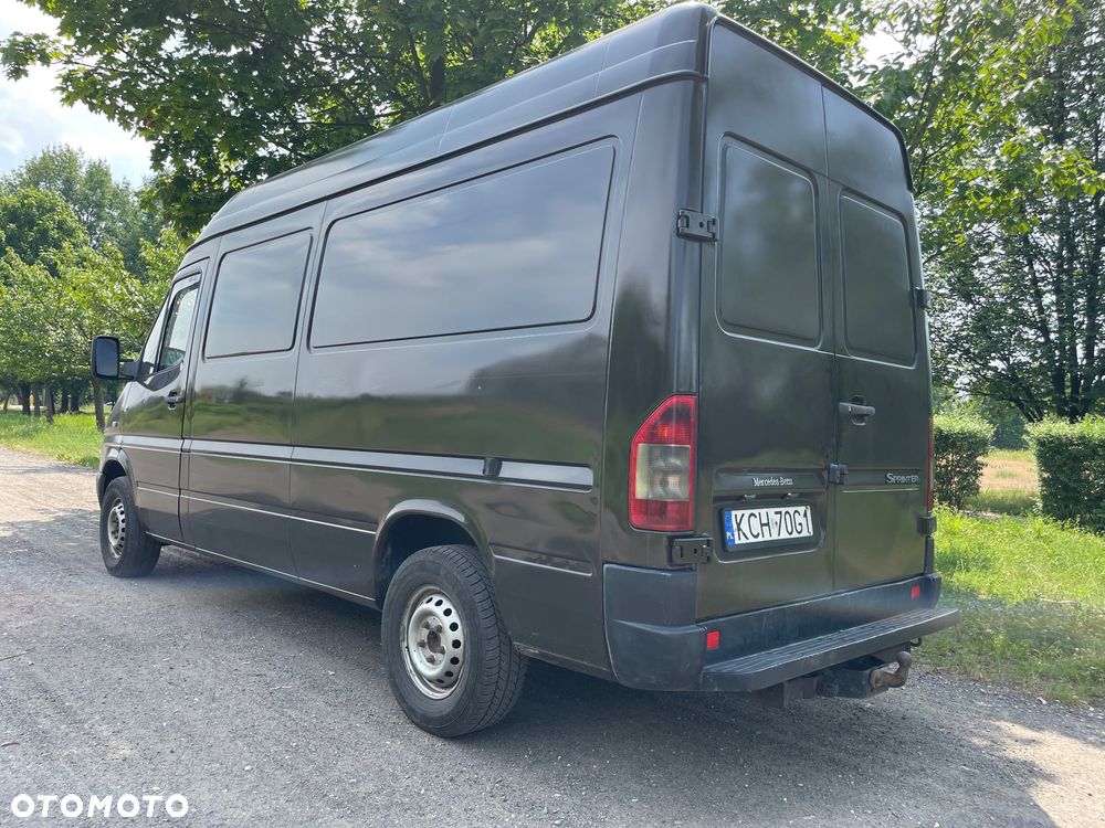 Mercedes-Benz Sprinter - 3