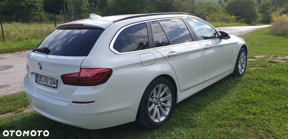 BMW Seria 5 530d xDrive Touring Sport-Aut Luxury Line - 2