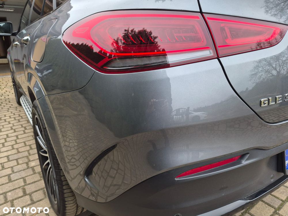 Mercedes-Benz GLE 350 e 4Matic 9G-TRONIC AMG Line - 25