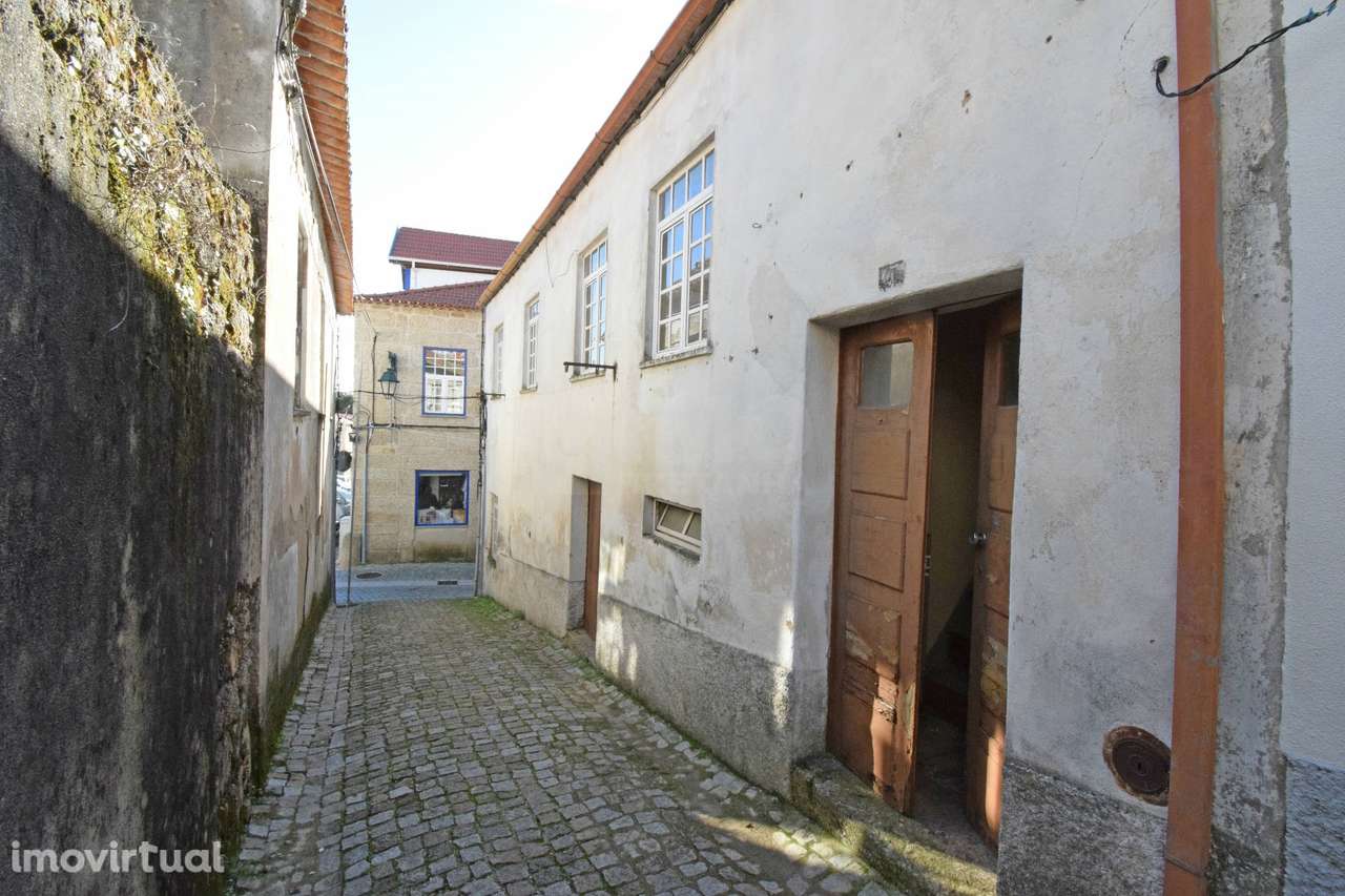 Edifício p/ Renovar - c/ 3 Frações Independentes - Grande imagem: 5/23