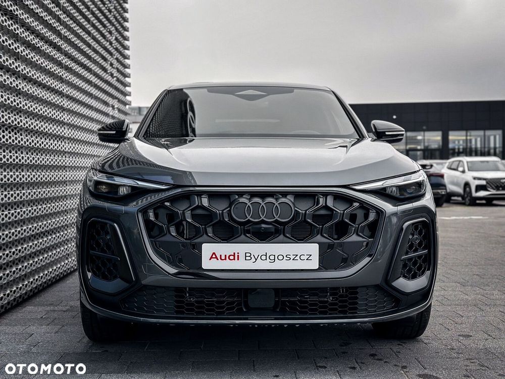 Audi Q5 Sportback - 11