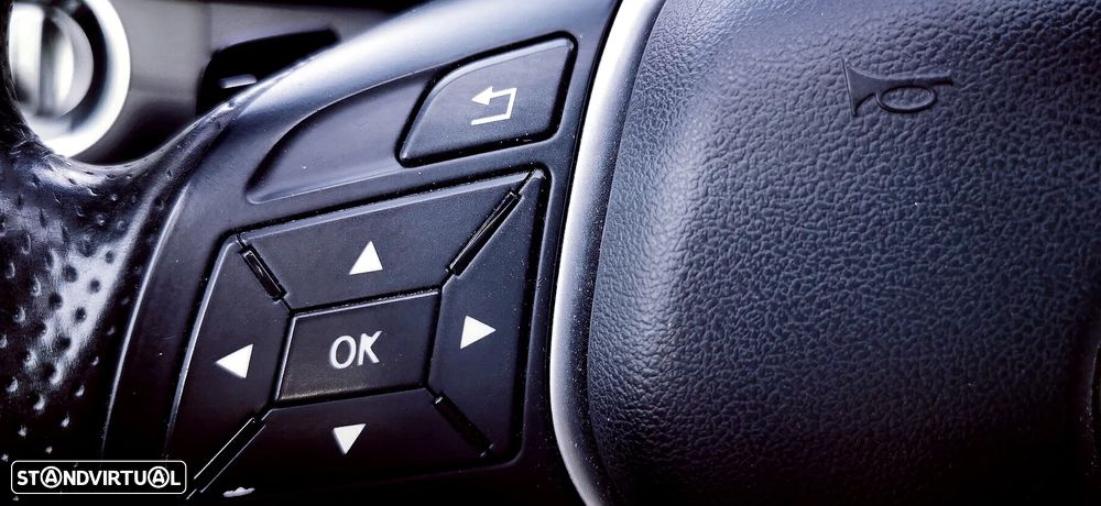 Mercedes-Benz E 250 BlueTEC 4Matic 7G-TRONIC Avantgarde - 20