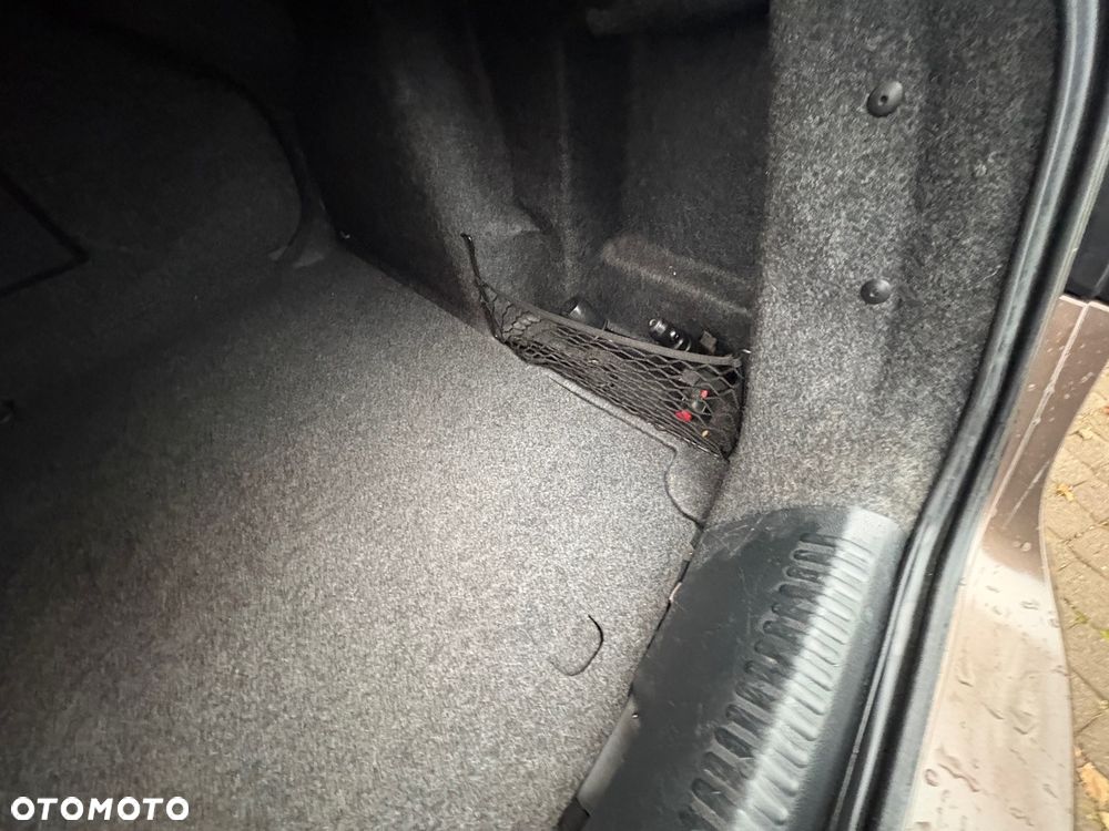 Volkswagen Jetta 1.4 TSI Comfortline - 27