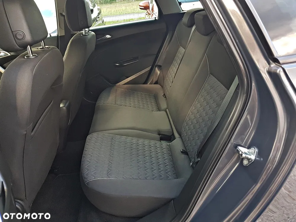 Opel Astra 2.0 CDTI Exklusiv - 23
