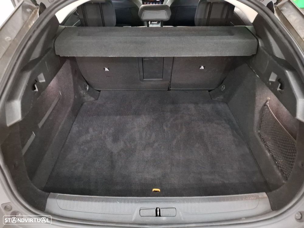 Peugeot 408 1.2 PureTech Allure EAT8 - 22