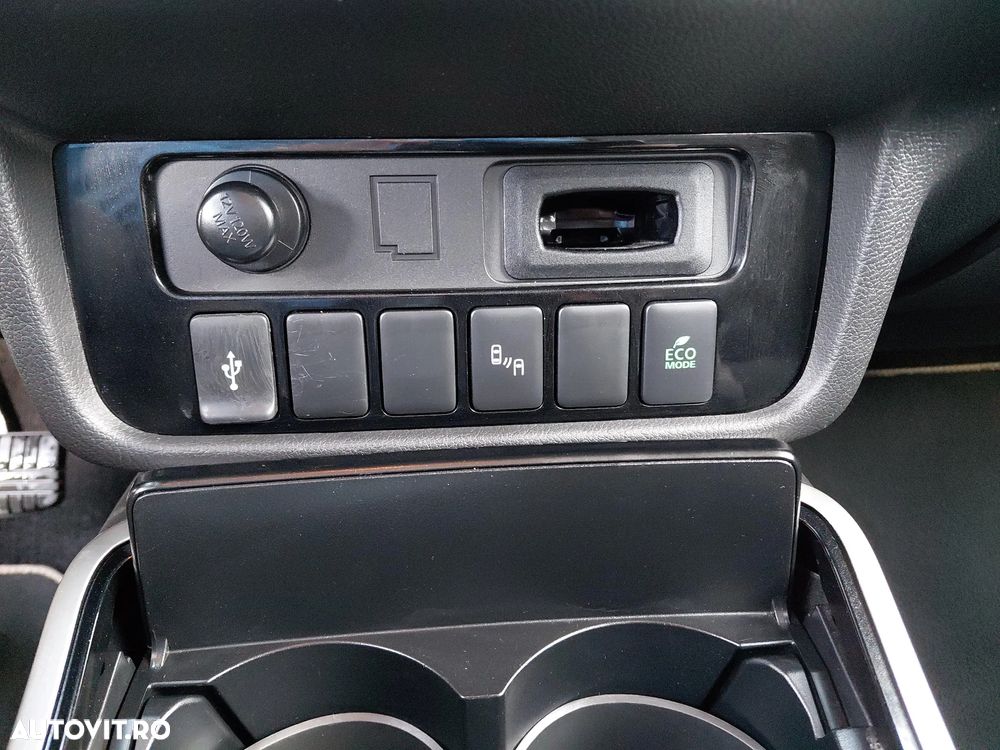 Mitsubishi Outlander 2.4 4WD Spirit - 28