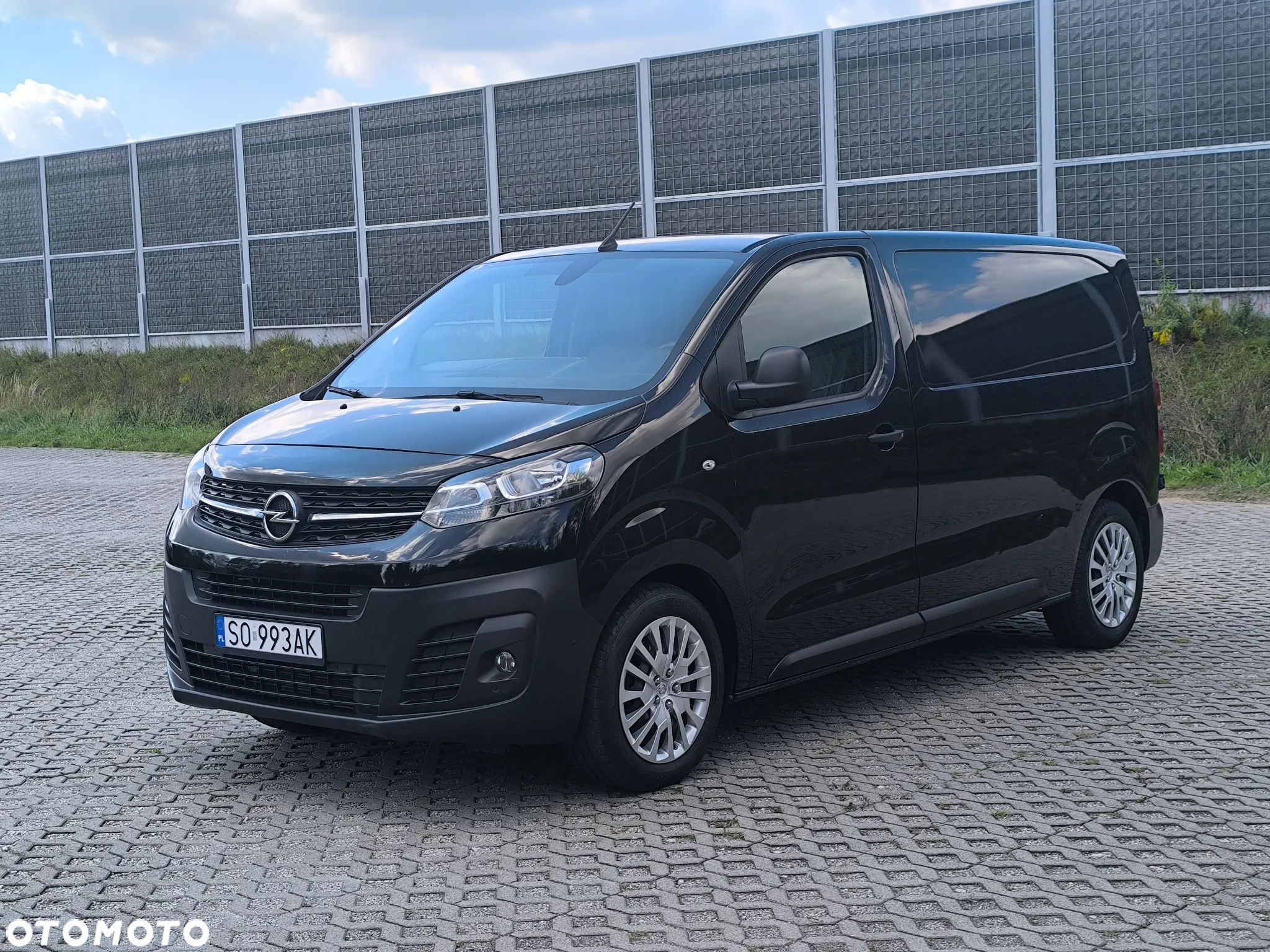 Opel VIVARO - 1