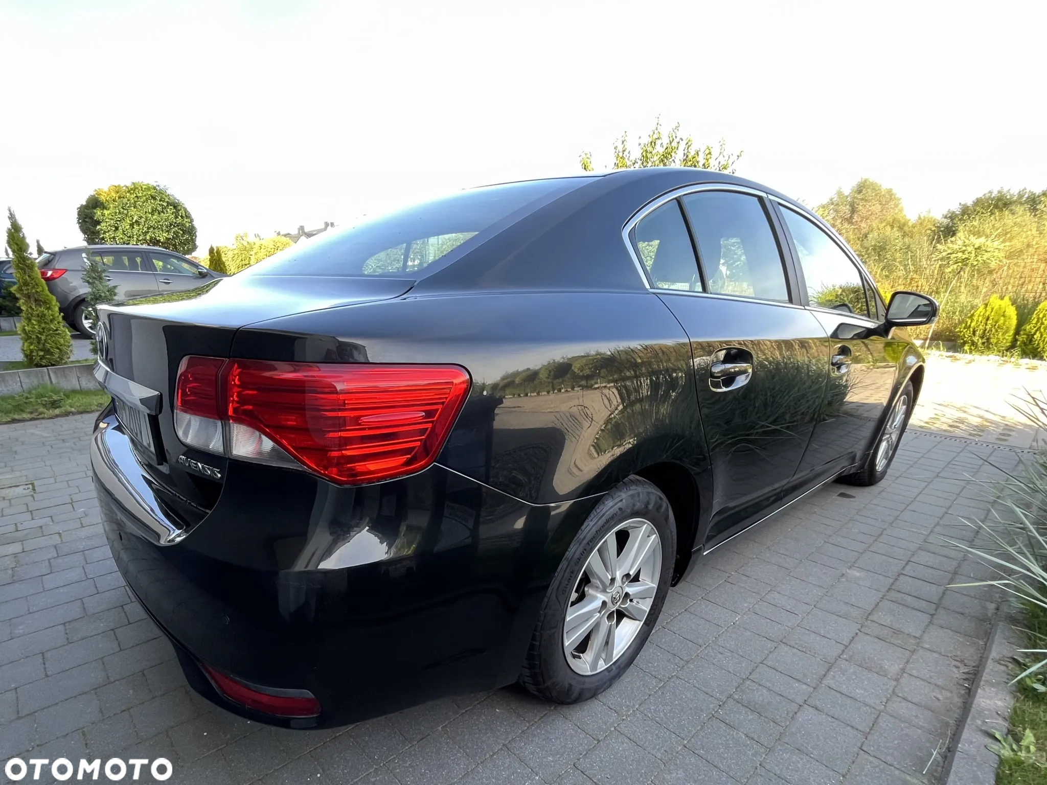 Toyota Avensis 2.0 D-4D Premium - 8