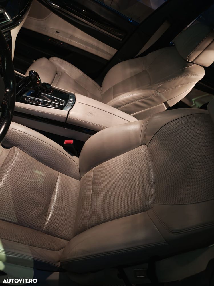 BMW Seria 7 740d xDrive - 14