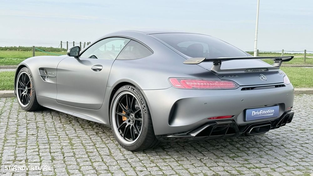 Mercedes-Benz AMG GT R - 10