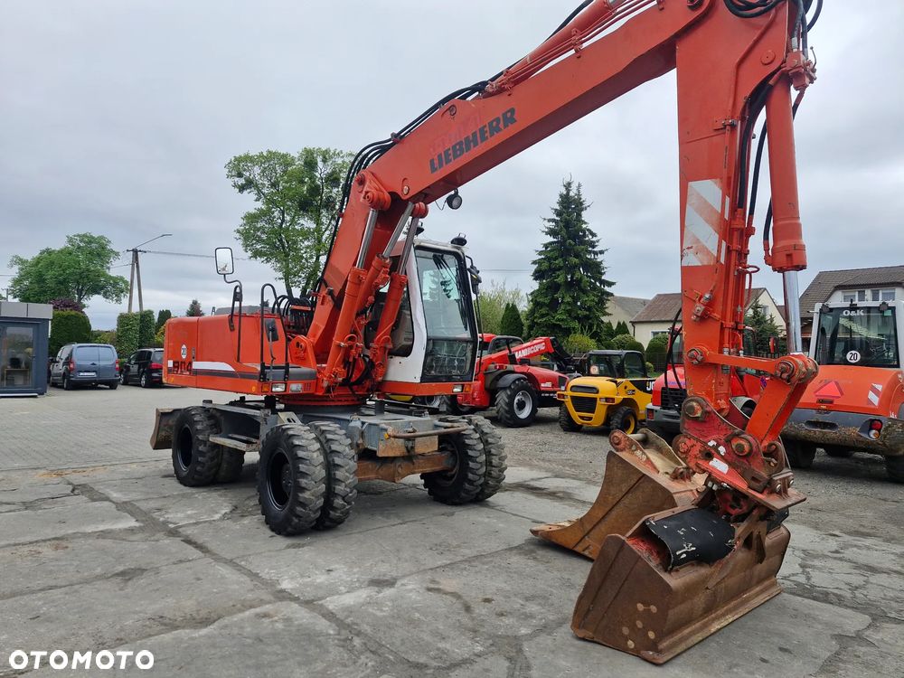 Liebherr 904 - 3